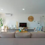 Silver With Ocean View Villa *